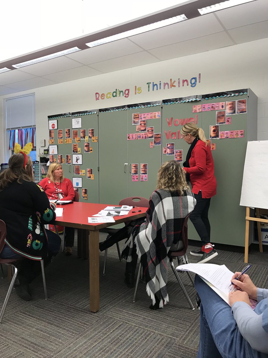 FesReading tweet media