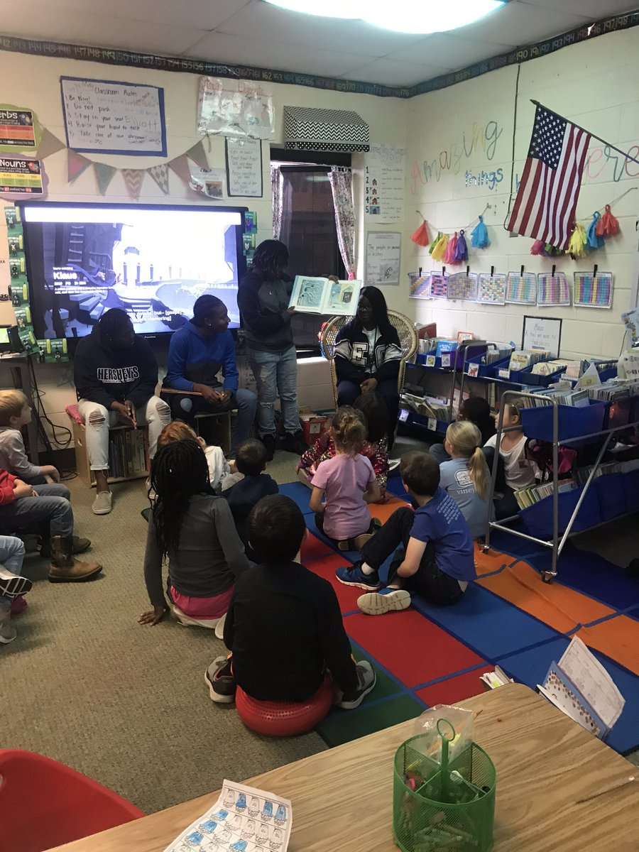 ChelsieCannon3's tweet photo. What a fun day we had yesterday!! Santa came to see us and we had mystery readers come read to us! Two of our parents and some EC basketball players and cheerleaders! #WGEpride #KidsDeserveIt https://t.co/yQH1WjaBwA