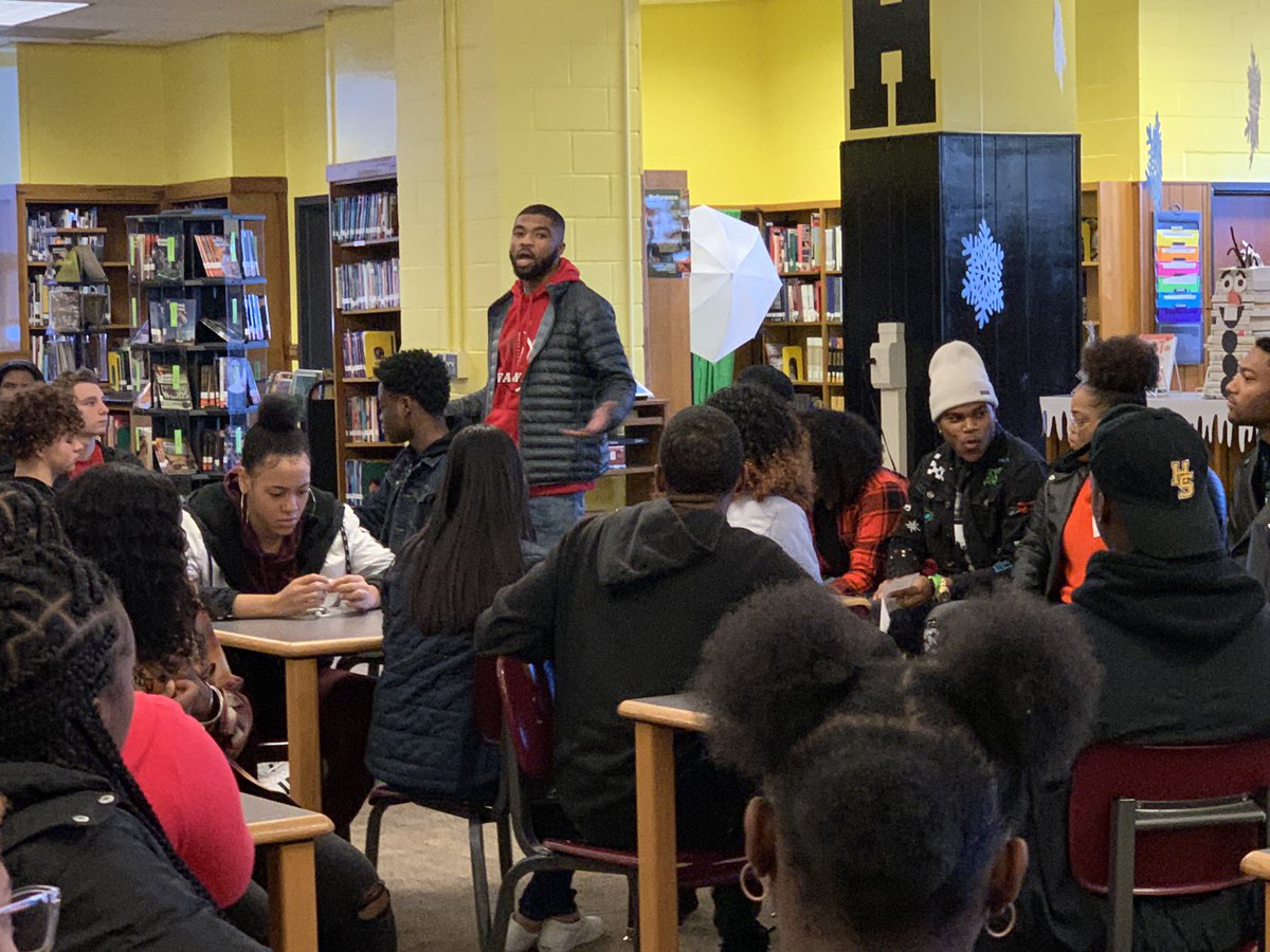 CounselingHSHS's tweet photo. Thank you to @in5p1res and Mrs. Pemberton for a wonderful “Home for the Holidays” event.
Current Springers heard from Springer Alumni on life after school; college, workforce, and military.
#OnceASpringerAlwaysASpringer
@WeAreHSHS
@HSHS_Principal https://t.co/vvjVvnbzEJ