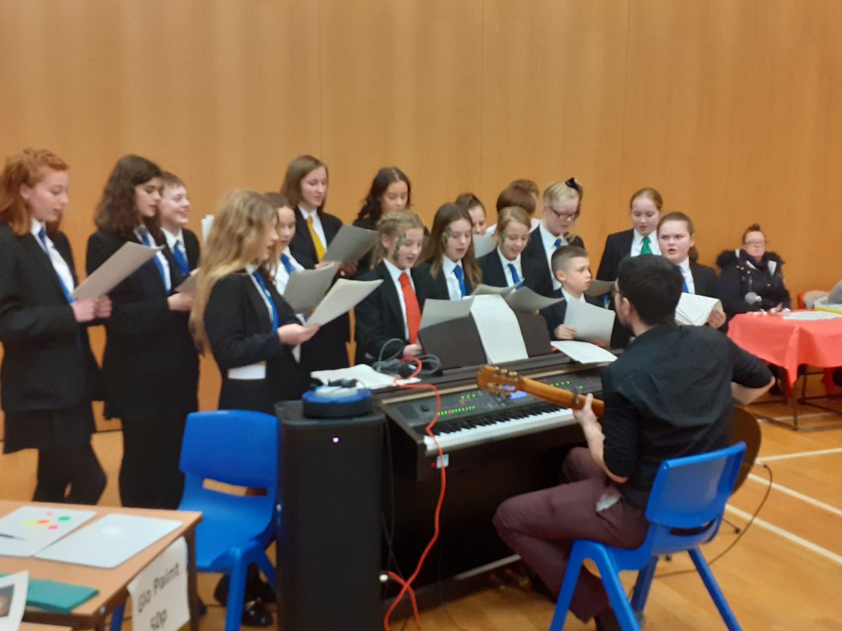 StHildsSchool's tweet photo. Our choir sing so beautifully @StHildsSchool #festivespirit #sthildsfamily https://t.co/PctFB3WSqb