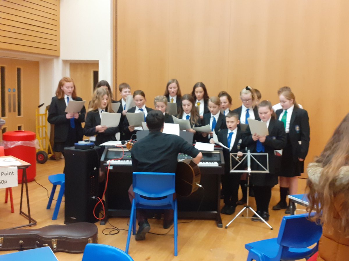 StHildsSchool's tweet photo. Our choir sing so beautifully @StHildsSchool #festivespirit #sthildsfamily https://t.co/PctFB3WSqb