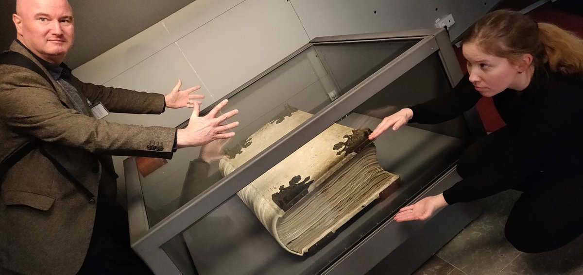 #bibliomericians fleshing out new metrics on #books at #theroyallibrary
#sizematters