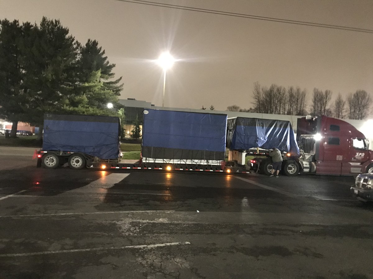 CABWorldwide's tweet photo. Merry Christmas to us!  BIG brand spanking new machines being installed at our Fife, Washington operation! https://t.co/MQfsYPoDo1