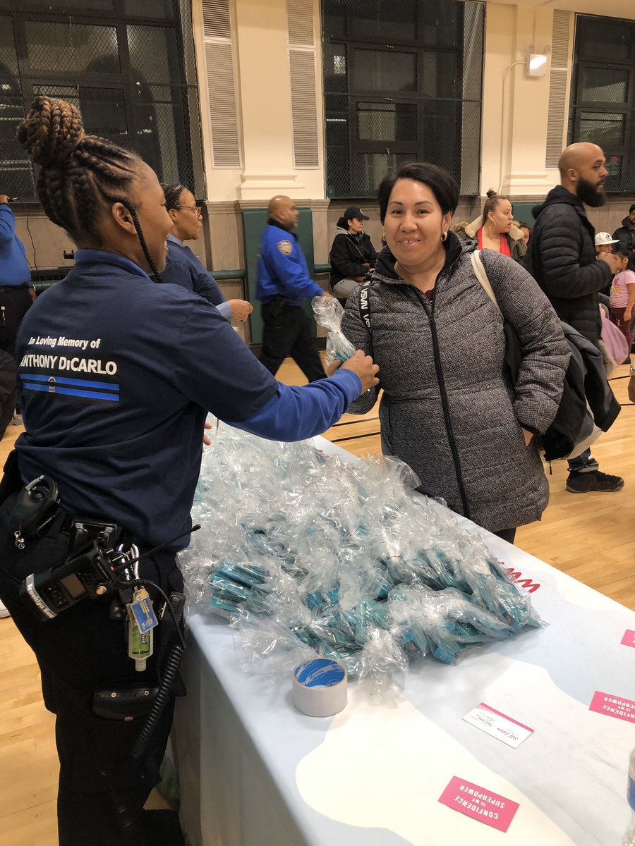 selfesteemrise's tweet image. Thank you @ThriveCause 💙💙💙 #thrive #thrivecausemetics @NYPDCommAffairs