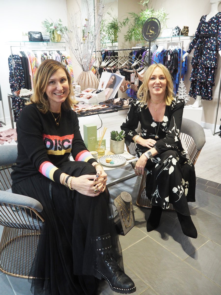 It's been a busy last day of buying for Deryane! we have had the lovely Lucy in showing us the gorgeous NEW #stardust collection...which looks amazing!! Also the lovely Jo is in store tomorrow all day showcasing the gorgeous Anna Beck Designs #FollowTheBuyer 🌟