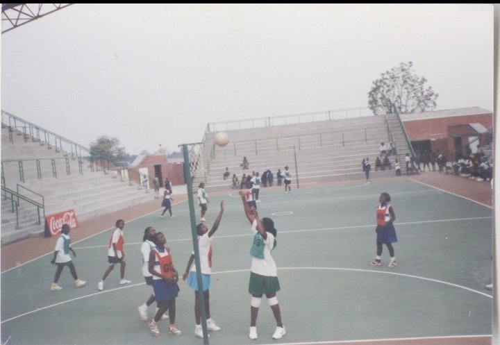 OfficialRANL's tweet photo. 2/3
Mai Chocoalate (Goal- Shooter) also played for St Mary's Queens the then powerhouse of zim netball league. She played with the likes of Faresi Johns (late &amp; former ZDF Coach), the late Gladys Murisa(Stewart Murisa's mother). St Mary's was coached by Ledwin Dondo(Gems Manager) https://t.co/mliN1iAEKg