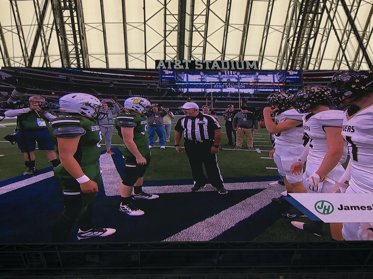 JFergie74's tweet photo. First trip to AT&amp;T to watch Blum Bobcats compete for the state title! #BobcatNation #BlumBobcats #ATTStadium #6ManStateChampionship #UILSTATE https://t.co/gTbEjqW8OC