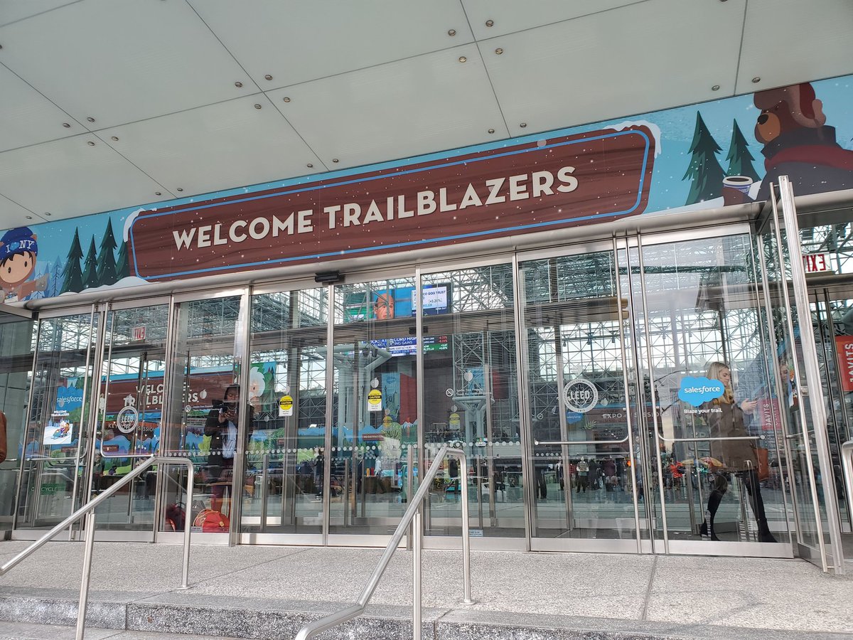 TheRudinGroup's tweet photo. @salesforce #worldtour #NYC
#FinServCloud #finserv https://t.co/LwWdY5NQog