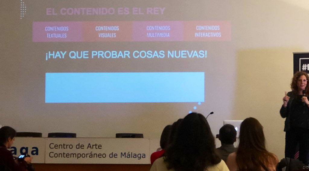 MarianSCastan's tweet photo. #tipomasters4 en @cacmalaga #periodismouma #transuma
🔝👏🏼 Amena y divertida ponencia de
@SRubioRimada de @fugazzzes empleando la gamificación 📲 para transmitir conocimiento https://t.co/txj3iB8Rnc