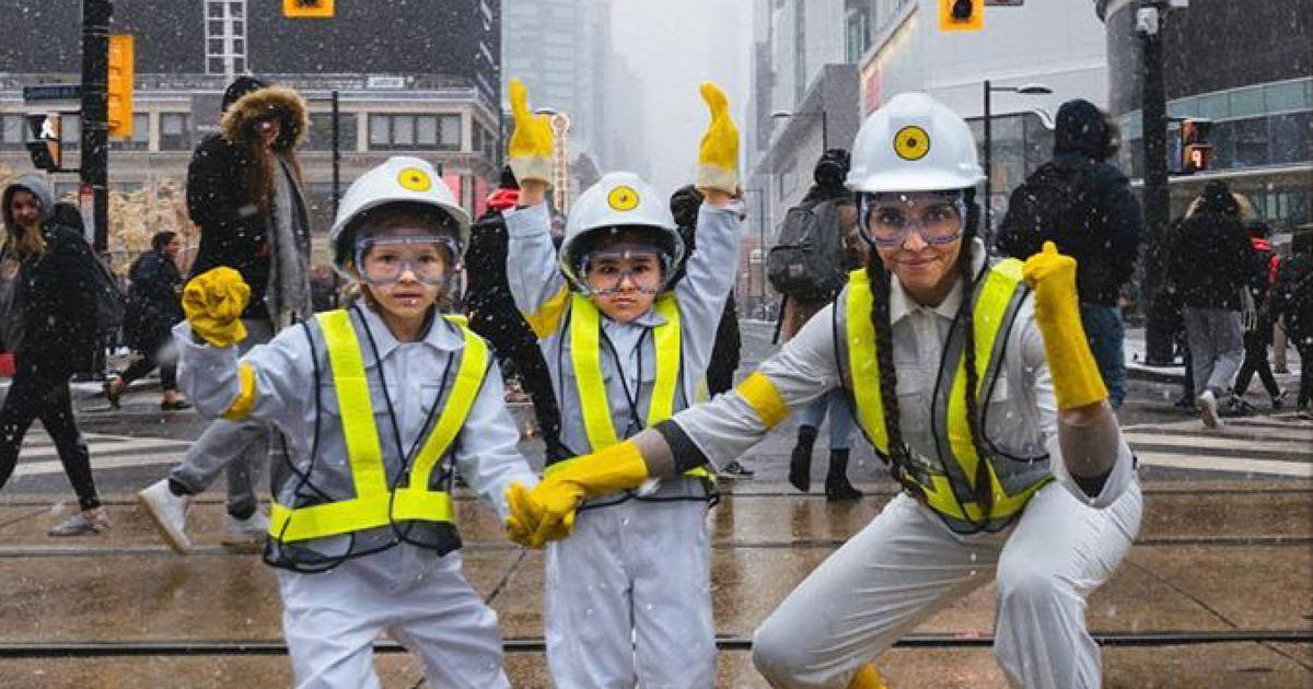 blogTO's tweet photo. Toronto family's Beastie Boys holiday tribute video goes viral https://t.co/X0S4zWH1fV #Toronto #BeastieBoys https://t.co/qRTl6umYLa