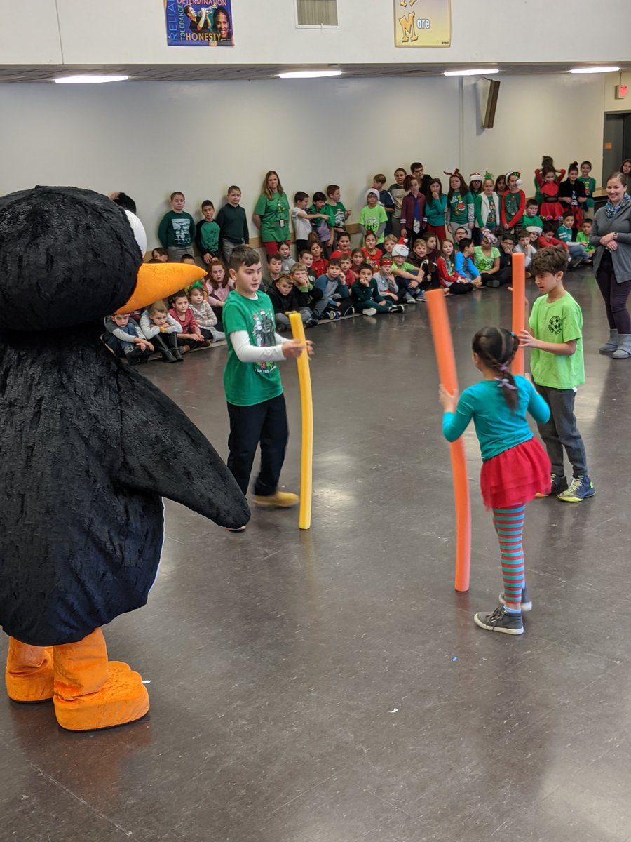WESMath1's tweet photo. JiJi came for a visit today. A little 'musical pool noodle'.  @STMath @Mass_STEMHub #STMathMA https://t.co/tmU0P1f67w