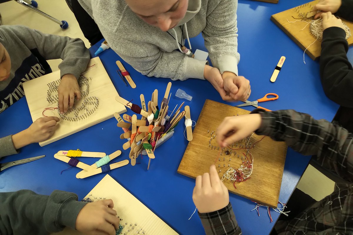 tyblakesmom's tweet photo. So many fun activities as the BBroncos prepare for the holidays! Could this be math? #EAitForward #Bbronco @LKelempro https://t.co/M2ZipEvXFZ