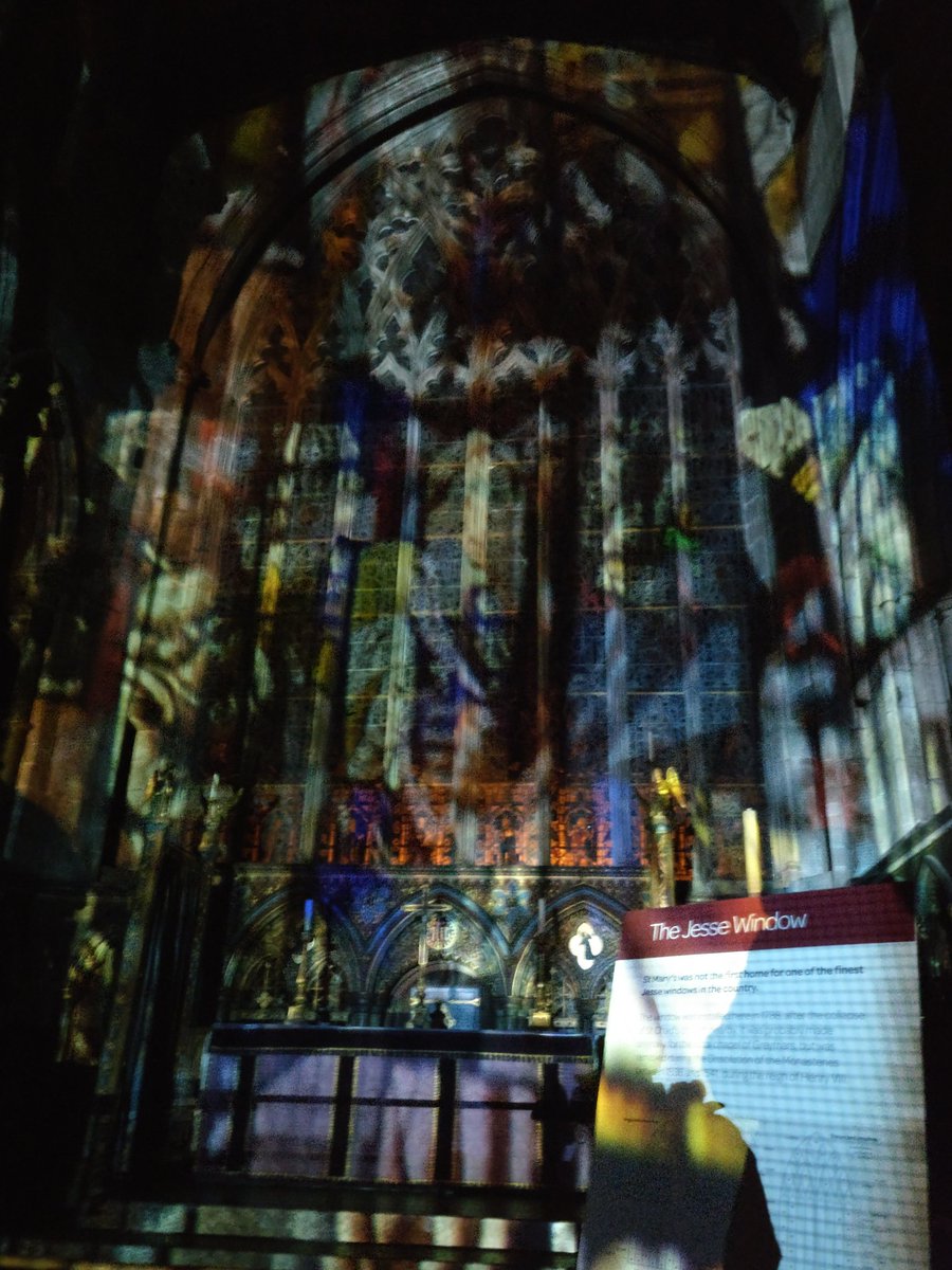 gilescarey's tweet photo. Let's finish the year reflecting on the power and beauty of heritage, and the animation it provides to narratives. The Jesse Window, probably made for the Greyfriars, moved to Old St Chad's and thence to St Mary's, Shrewsbury. magnificently lit tonight #splintersofheaven @TheCCT https://t.co/z2029r7iAk