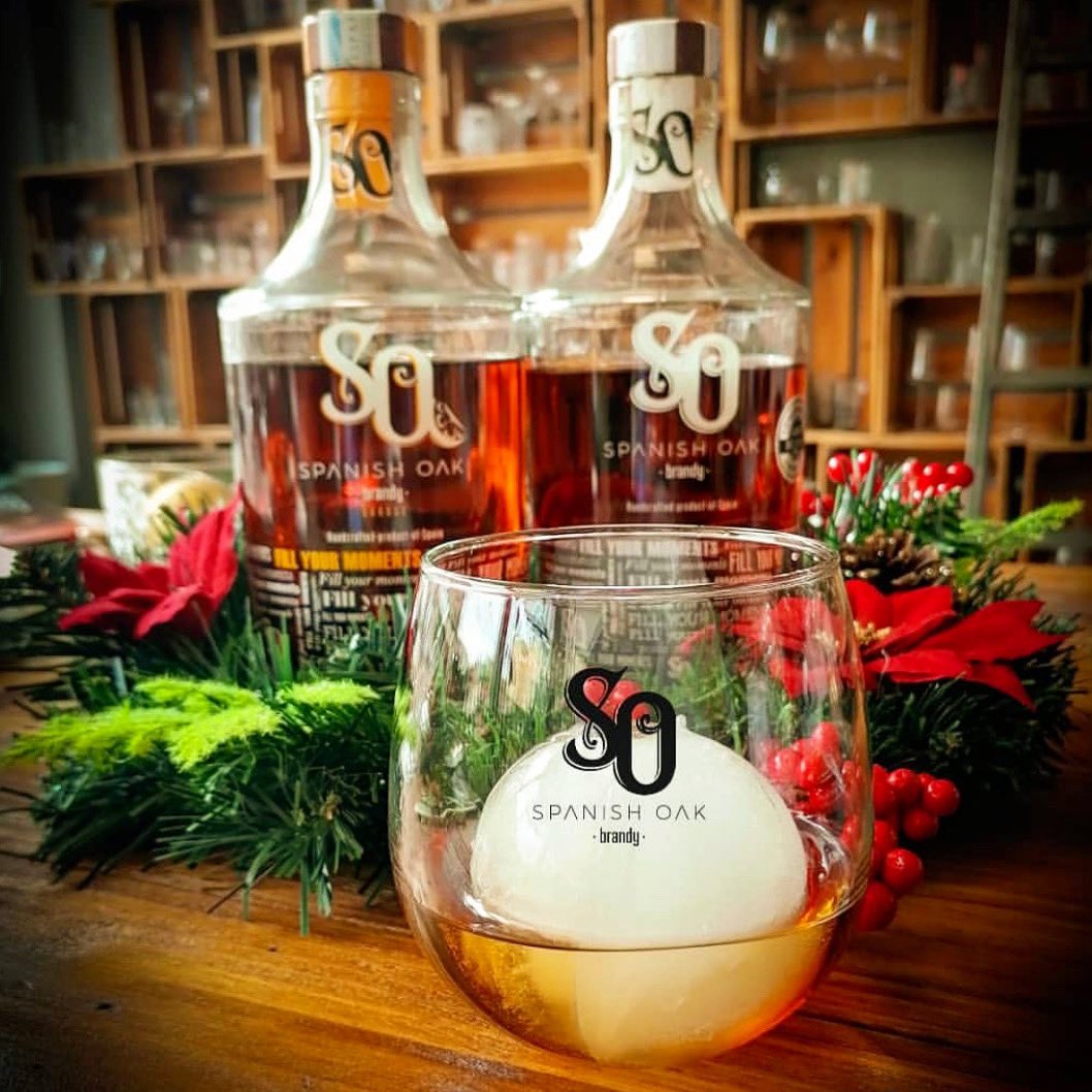 PremierSpirits's tweet photo. Ready to celebrate the holidays with some Spanish sunshine 🥃 ☀️. Pick a bottle up from your local @PAWineSpirits store and enjoy the warmth!  More at https://t.co/iYv79NsPkF https://t.co/W1CIHbaFom