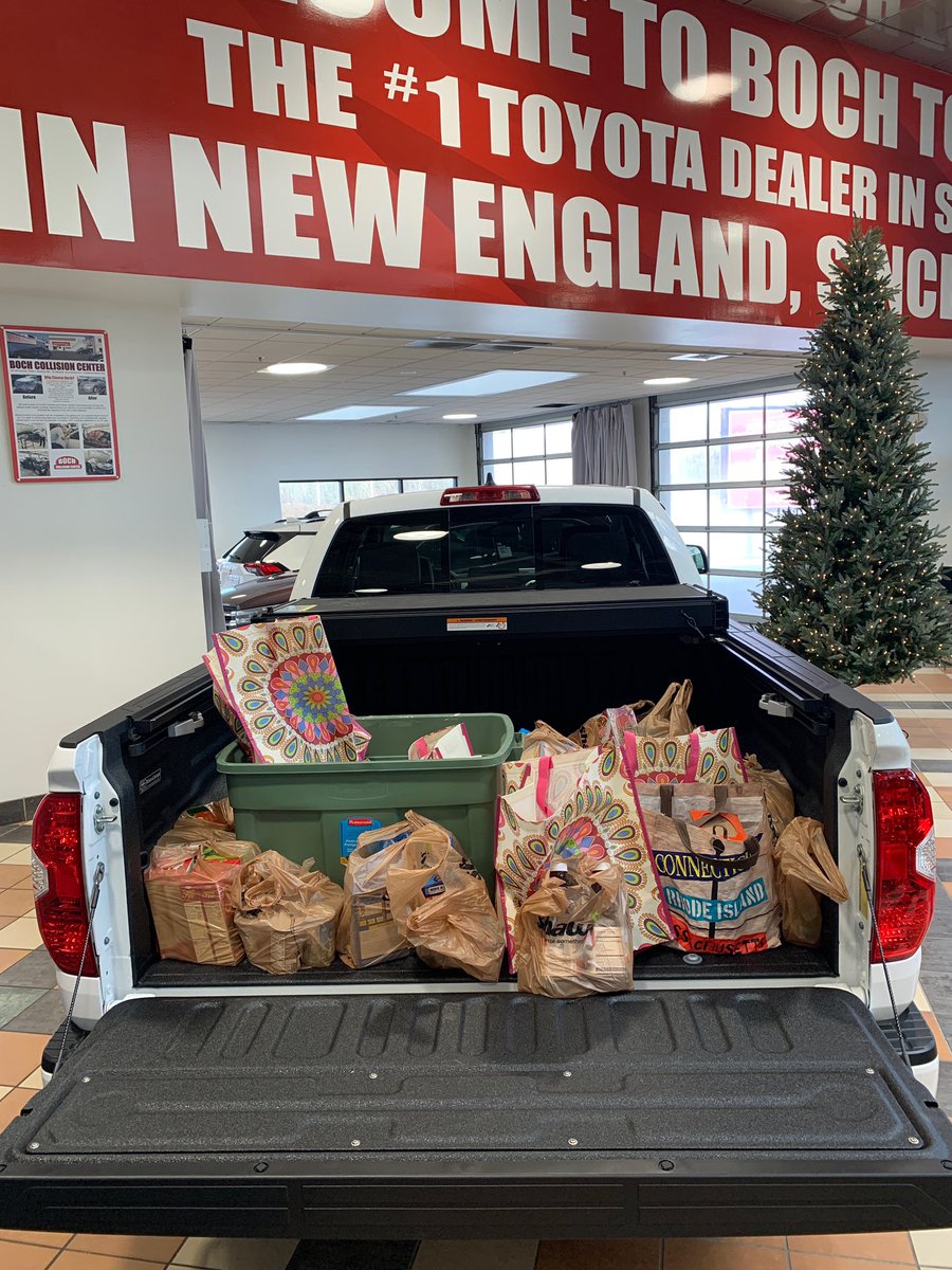BochToyota's tweet photo. We’re working on filling our Tundra for the NORWOOD FOOD PANTRY. We will be delivering on 12/23, so plz bring a bag of canned food. W/ every bag of food you bring, we will give you a coupon book with 1000s of $$ of savings to be used at all Boch locations!#boch #norwoodfoodpantry https://t.co/qFf1aymQEL
