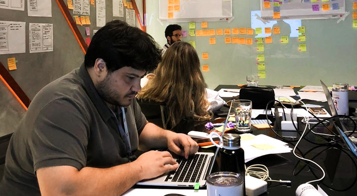 mesainc's tweet photo. Tudo que é bom pede bis: após um Design Sprint super produtivo com a @trackfield seguimos mais uma vez imergindo no mundo esportivo e fitness. Somos feras em tirar as ideias do papel!

#designsprint #consultoria #inovação #ideação #prototipação https://t.co/zDEdTo0Mo1