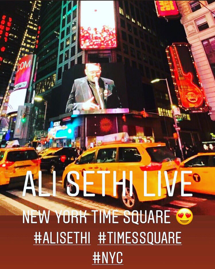 sunilinayat's tweet photo. Ali Sethi Live
New York Time Square 😍
#alisethi #TimesSquare #nyc https://t.co/s8s62akP9q
