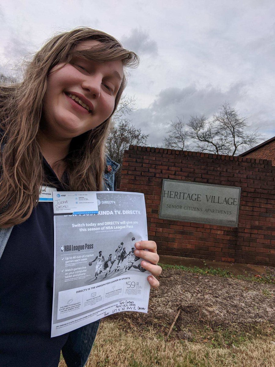 AR_Conover's tweet photo. Your local rep Terra getting out into the community. Meeting our neighbors and informing them of the amazing deals for entertainment! Stop by and see what we can do for you! #thenotoriousones @LoganEaves2 @AllyG52 @elthonmunoz @JakeAraghi @ATTPortablesEVD https://t.co/4kf0ddSSia