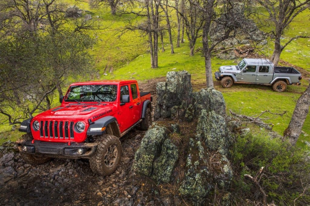 Benna_CDJR's tweet photo. The #Ram1500 and #JeepGladiator are among #CarAndDrivers 10 Best for 2020! Visit our #SuperiorBlog now!
https://t.co/jCvne3I2El
#WheelWednesday #HumpDay #SuperiorCDJR #SuperiorChryslerDodgeJeepRam #Jeep #OIIIIIO #Ram #Superior https://t.co/1QhNibTZa5