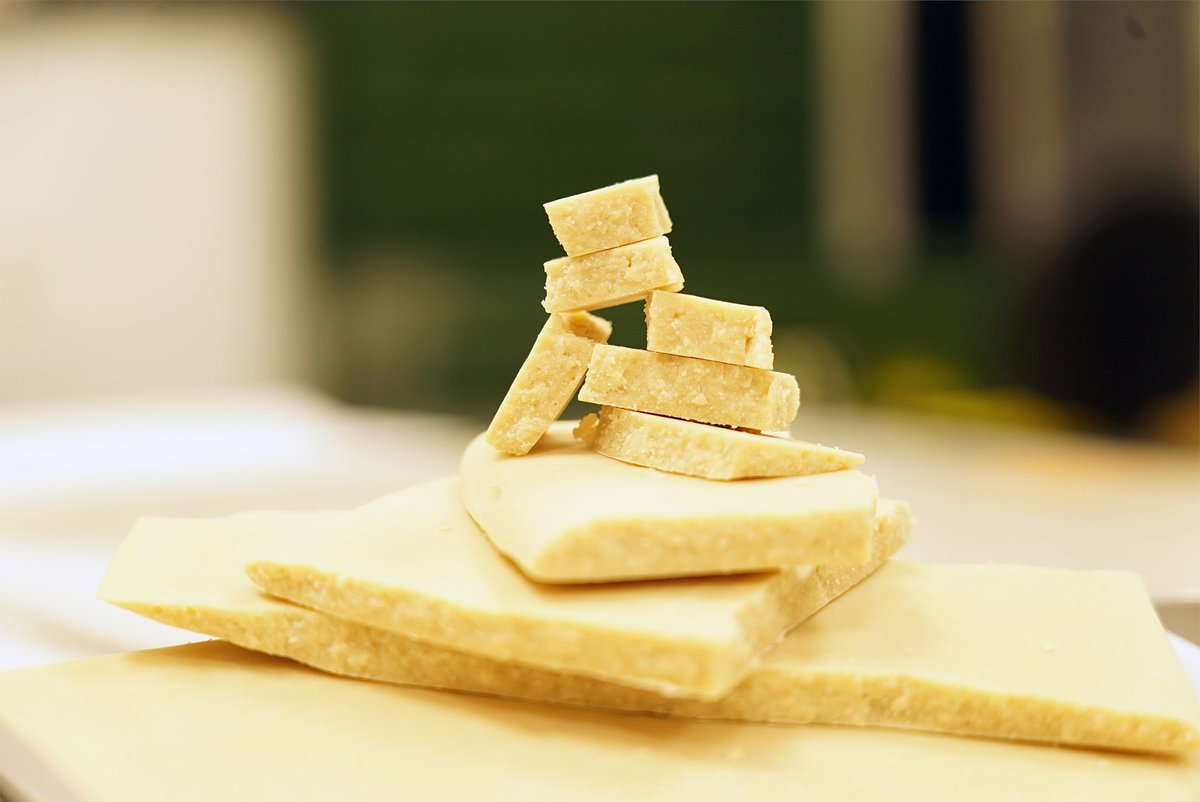 growsciences's tweet photo. Like a used gym sock that you donβt like putting in the laundry, we have the GMO.
#welcometoquality #growsciences #prop203 #liverosin #icewax #hashrosin #rosin #azgrown #azsquished https://t.co/yCL49K85DY