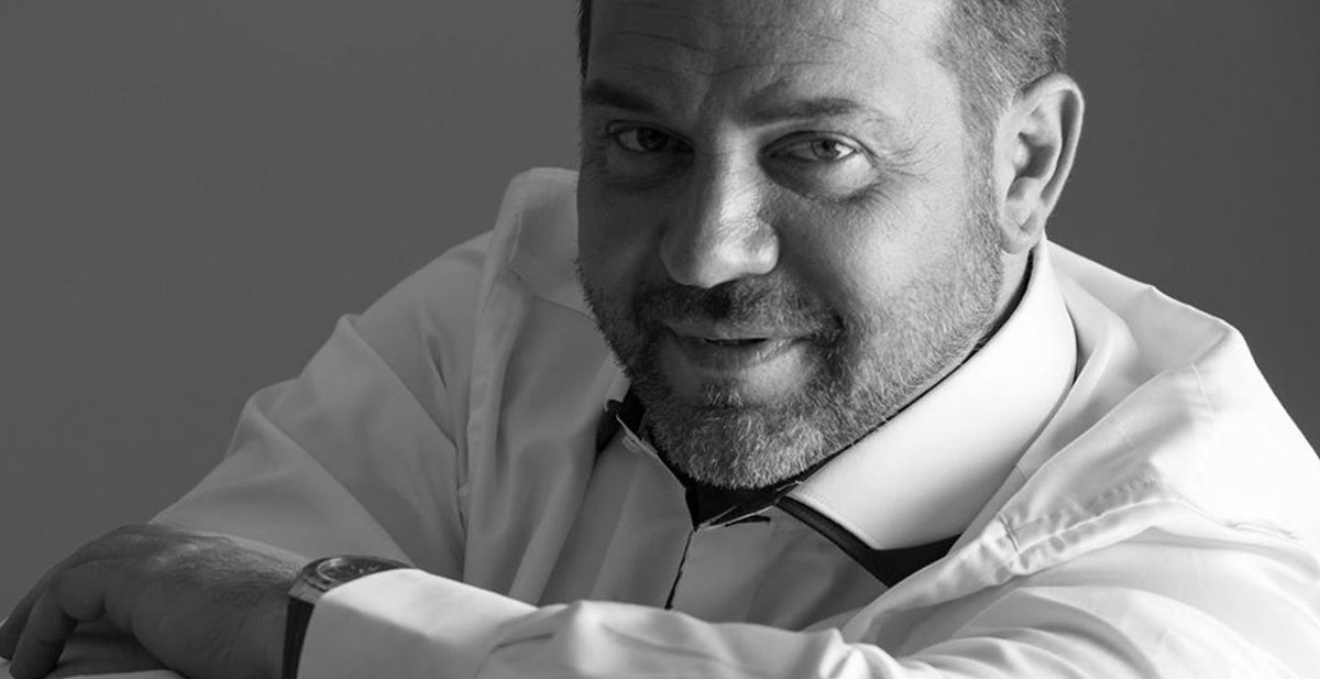 Su vida ha estado matizada de “azul y no tan rosa” y por las noches el fulgor de “dos lunas” le inspira para arriesgarse en nuevos derroteros. Es <a href="/ferrarimiguel/">Miguel Ferrari</a> y aprovechando su visita en Caracas, pudimos conocerlo en una exclusiva para nuestra WEB → buff.ly/38s6uQw