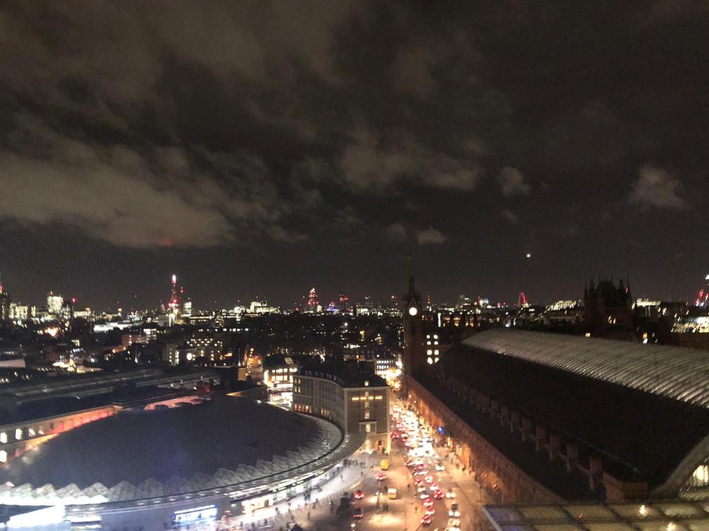 DXC_UKI's tweet photo. Very excited with our new strategic partnership with #Google. Now live from our Christmas celebration at Google Kings Cross offices. Amazing things to come! 

#DigitalTransformation #Cloud #ThriveonChange #Partnership https://t.co/fWBnHXaFuo