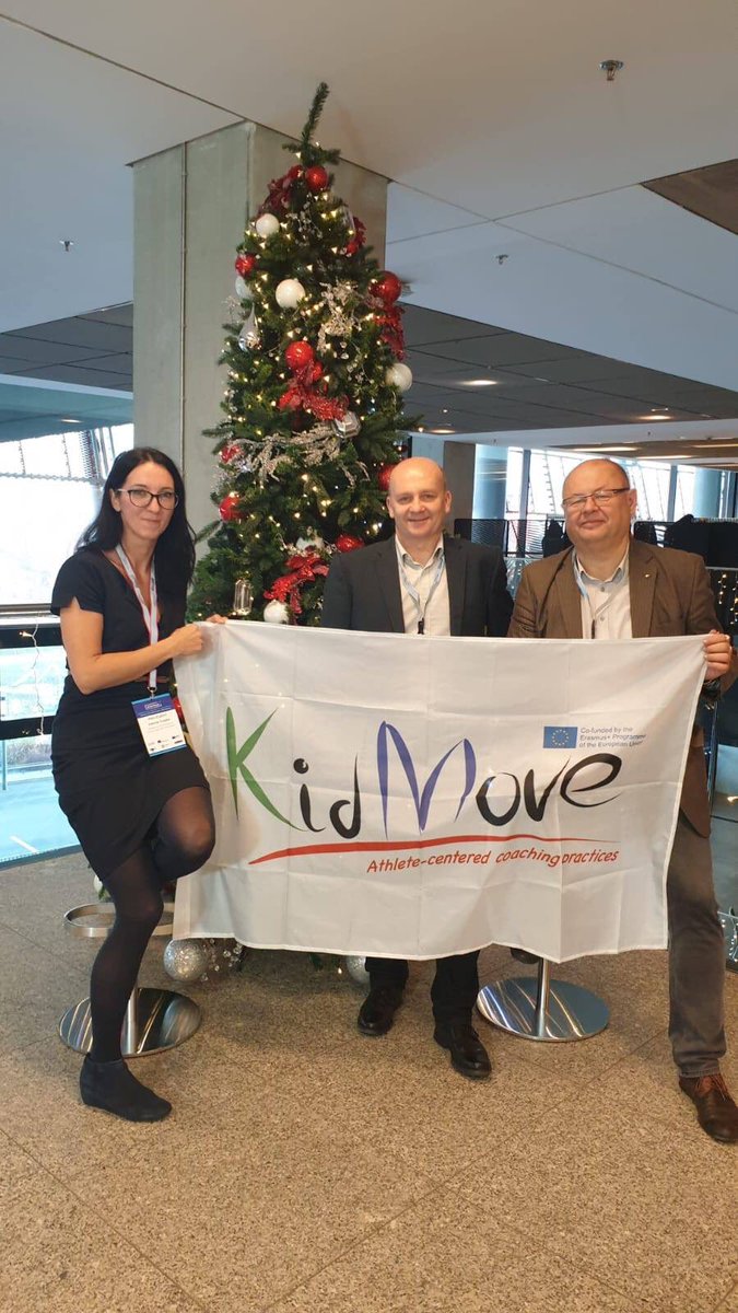 KidMove1's tweet photo. KidMove teams from Netherlands and Poland wish you Merry Christmas and Happy New Year!! #kidmove #sportunionsteiermark #bulldogsbrno #sport_muni #icehearts #metropolia_uas #metropolia #specialheroes #calozwolle #azsawfwroclaw #awfwroclaw #eusport #erasmusplussports https://t.co/U2qhizB59Q