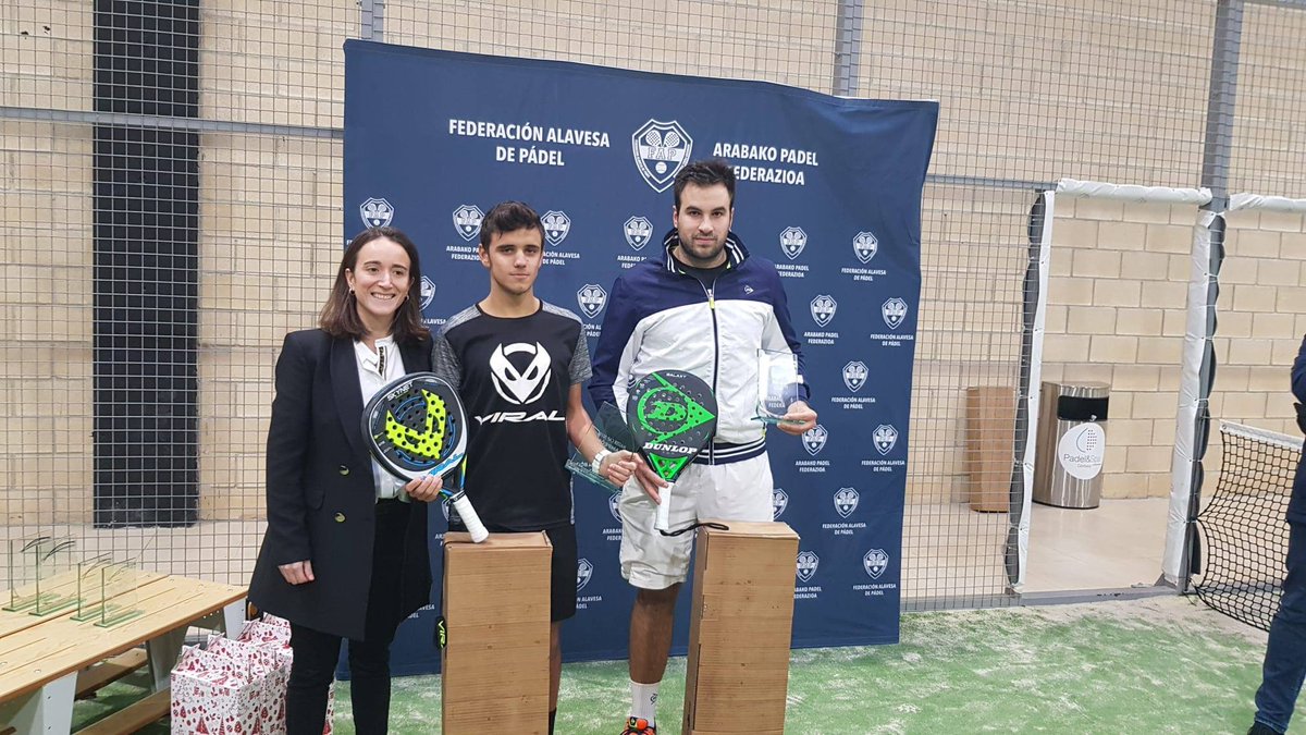 VIRALPADEL's tweet image. Enhorabuena a esos jugadores del #ViralTeam ganadores del Máster de la @alavesapadel 💪 Mención especial para el ganador Álvaro Rodríguez 🏆 #SkynetPro