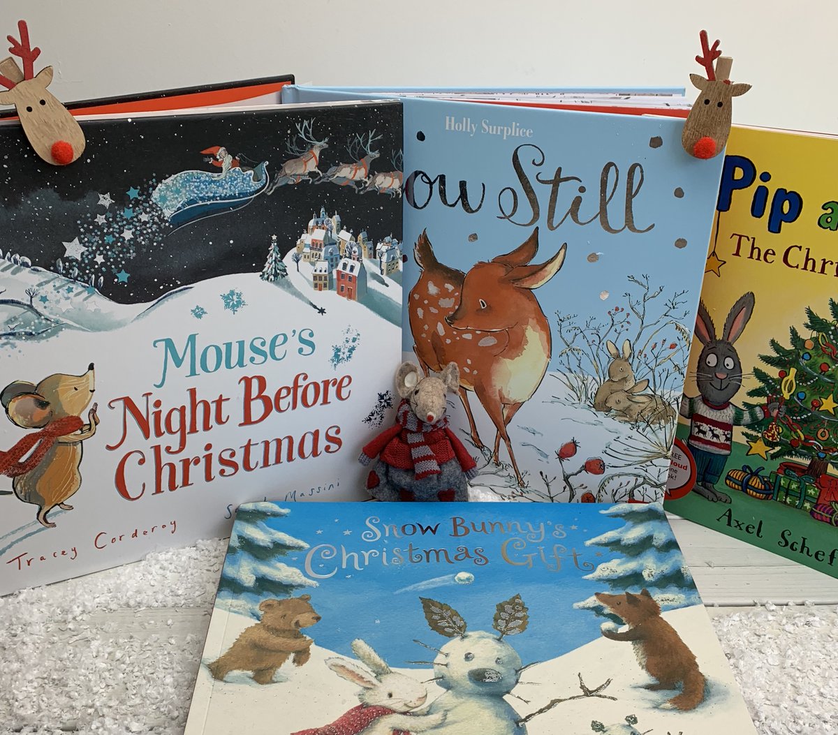 BOOKSetc_online's tweet photo. Remember our Christmas Advent Giveaway! RT/follow to enter.
 
This fab bundle of books is perfect for enjoying with children just before the big day! Our blog has more info: https://t.co/1ae3E0JU40 courtesy of @NosyCrow
 
#Christmas #Christmaspresents #snuggleupandread https://t.co/SpcvDUAN7l
