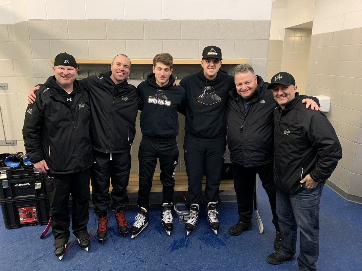 MiltonStars's tweet photo. Thank you to CJ and Freddie from the @menaceojhl for helping out at our PeeWee Red practice! #starsintheireyes #alloutallgameallseason #gomenacego https://t.co/asCbHxvaGb