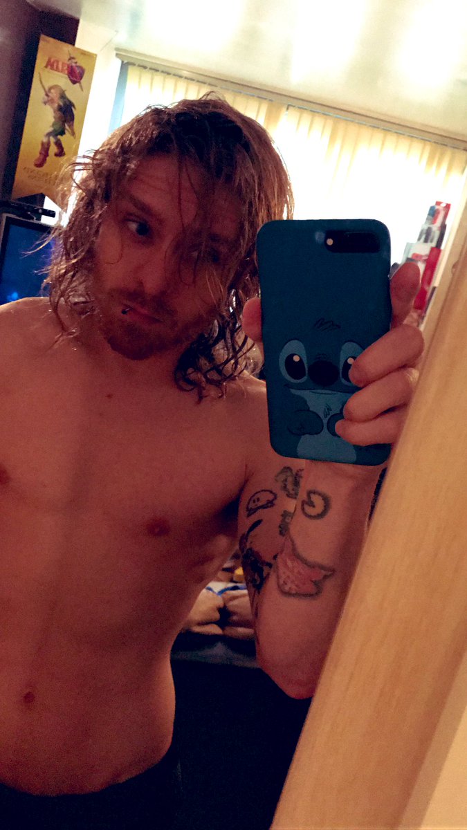 PikanteChu's tweet photo. 4 pics of me from 2016 looking #Twink AF!
I think the last 3 years have mostly been kind to me.  A haircut and a shave and I’d still be this 🤷🏼‍♀️
-:-
#MaleBody #HotGuys #beardaddy #MirrorSelfies #TwinkGuys #Twinks #MensPyjamas #GuysTowels #GuysInTowels #ShowerPics #MensShower https://t.co/FrzBLJWdTX