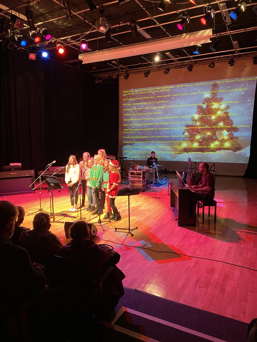 ThoresbyHead's tweet photo. Christmas Concert! One of my favourite nights of the year. KS3 choir get us off to a brilliant start... #rtstalent https://t.co/9ZpHdG4Kbo