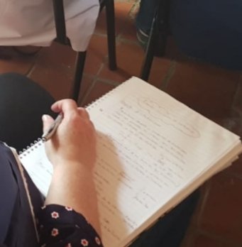 JuliOlhasso's tweet photo. Seguimos pensando acciones #Viceversa
Estamos proyectando para el próximo año la escritura de un libro desde y para La Madrid.
Docentes de escuelas primarias serán las protagonistas de este gran desafío.

#GeneralLaMadrid #Educación #ViceversaLaMadrid https://t.co/JnyNtqTEy0