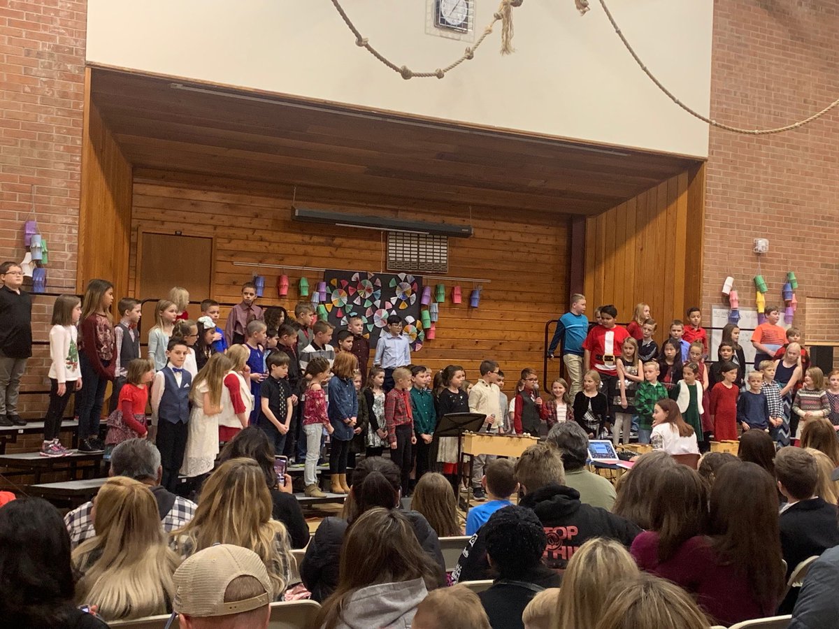 MVPrincipal's tweet photo. Mountain View 3rd graders put on a wonderful music program aligned to their Culture PBL. https://t.co/g7SIO350og