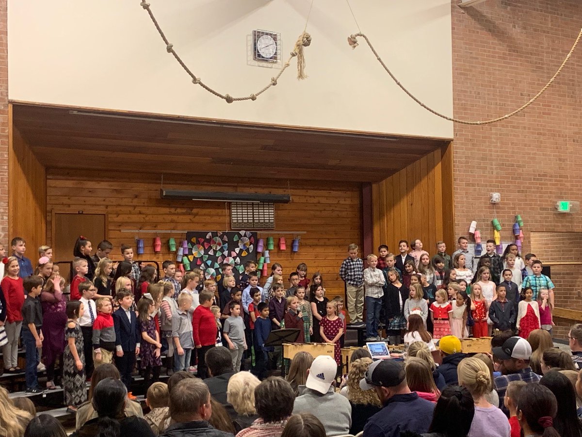 MVPrincipal's tweet photo. Mountain View 3rd graders put on a wonderful music program aligned to their Culture PBL. https://t.co/g7SIO350og