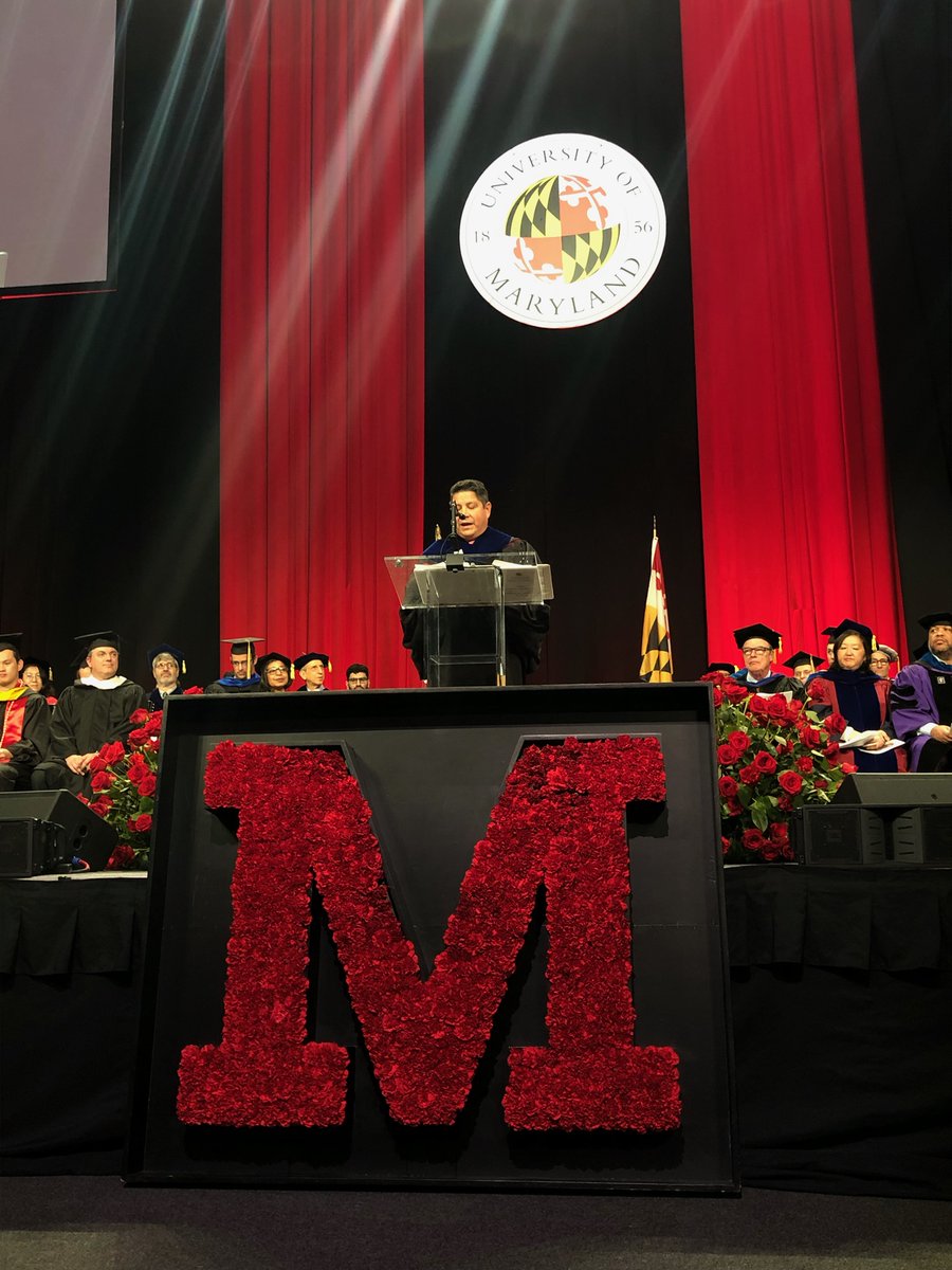 SmithSchool's tweet photo. Commencement speaker Jose Antonio Tijerino, “Take the blame when something went wrong. Give credit went something went right. It’s tough to do sometimes. It starts with believing in yourself.” @HHFoundation #EntreprenurialSpirit #SmithGrad https://t.co/w2HKEUA6ci