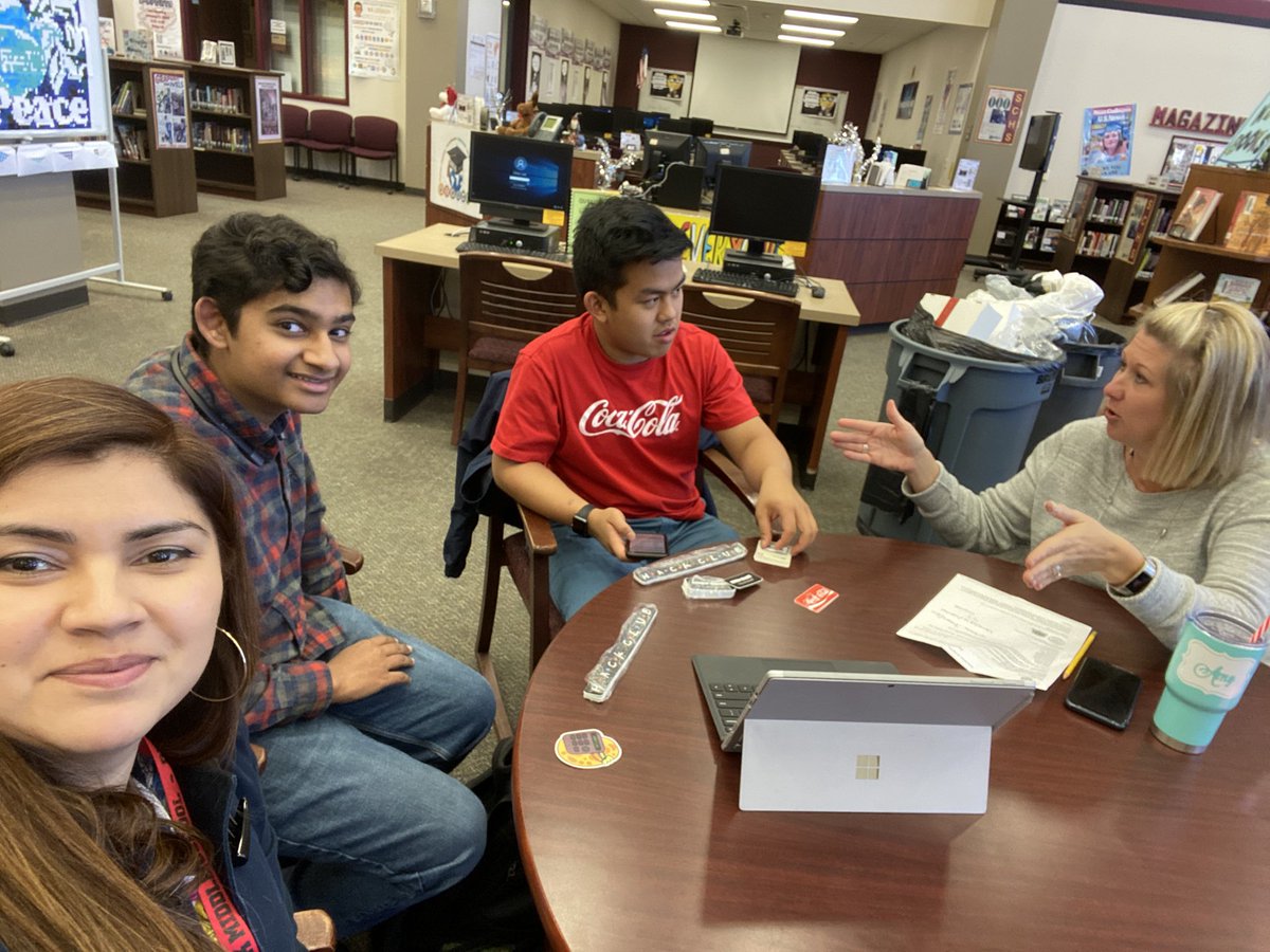 WMS alumni extending their passion for coding to our students <a href="/HumbleISD_WMS/">Woodcreek Middle</a>! Hack Club coming soon! #HumbleISDcodes 
😎💻#BeEliteWMS