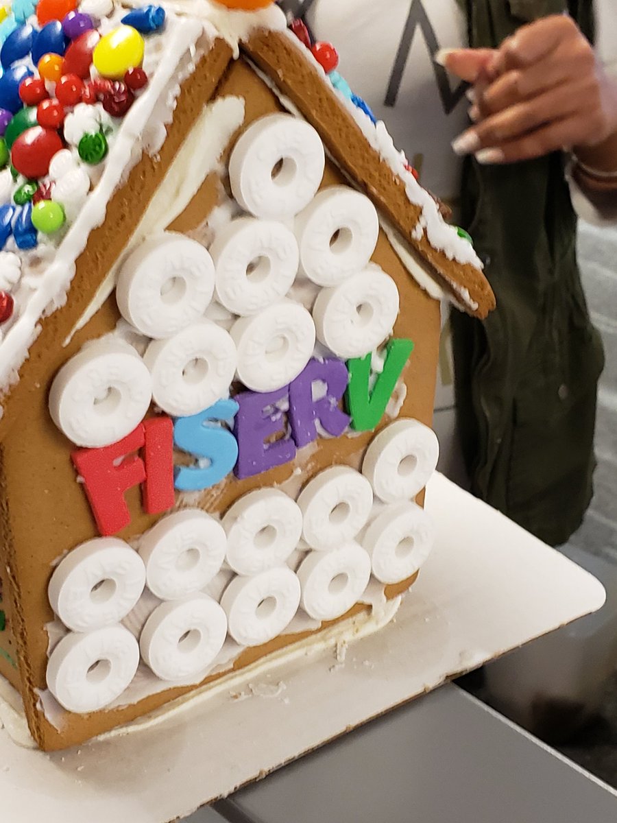 MsRenaRenee's tweet photo. We are participating in our annual Christmas Mobiliti Implementations department potluck and we got the chance to make our own Ginger Bread houses. #fisv #fiserv #fisvproud https://t.co/dW6sGR7O3Q