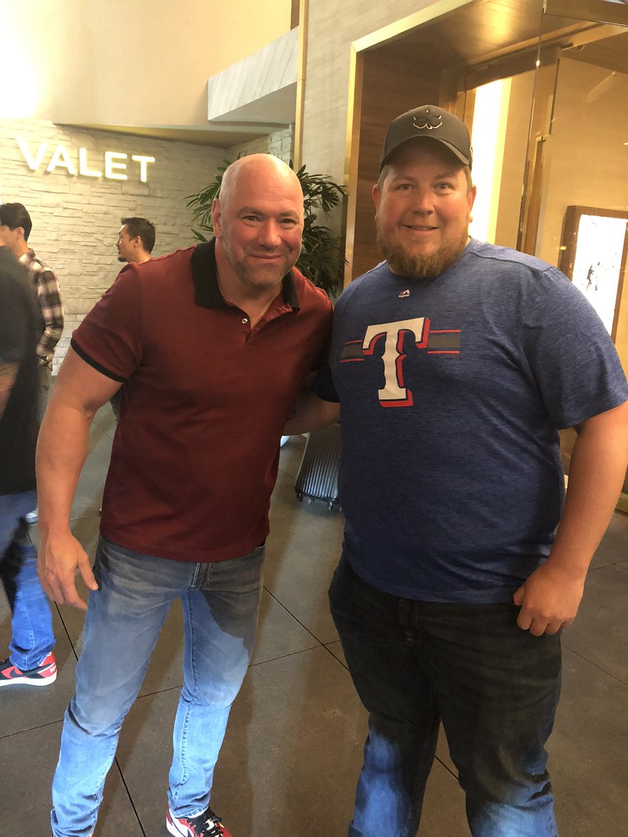 ECasperIII's tweet photo. @danawhite @Reebok @UFCFightPass Can I be there in spirit ? https://t.co/zsoGNY59bP
