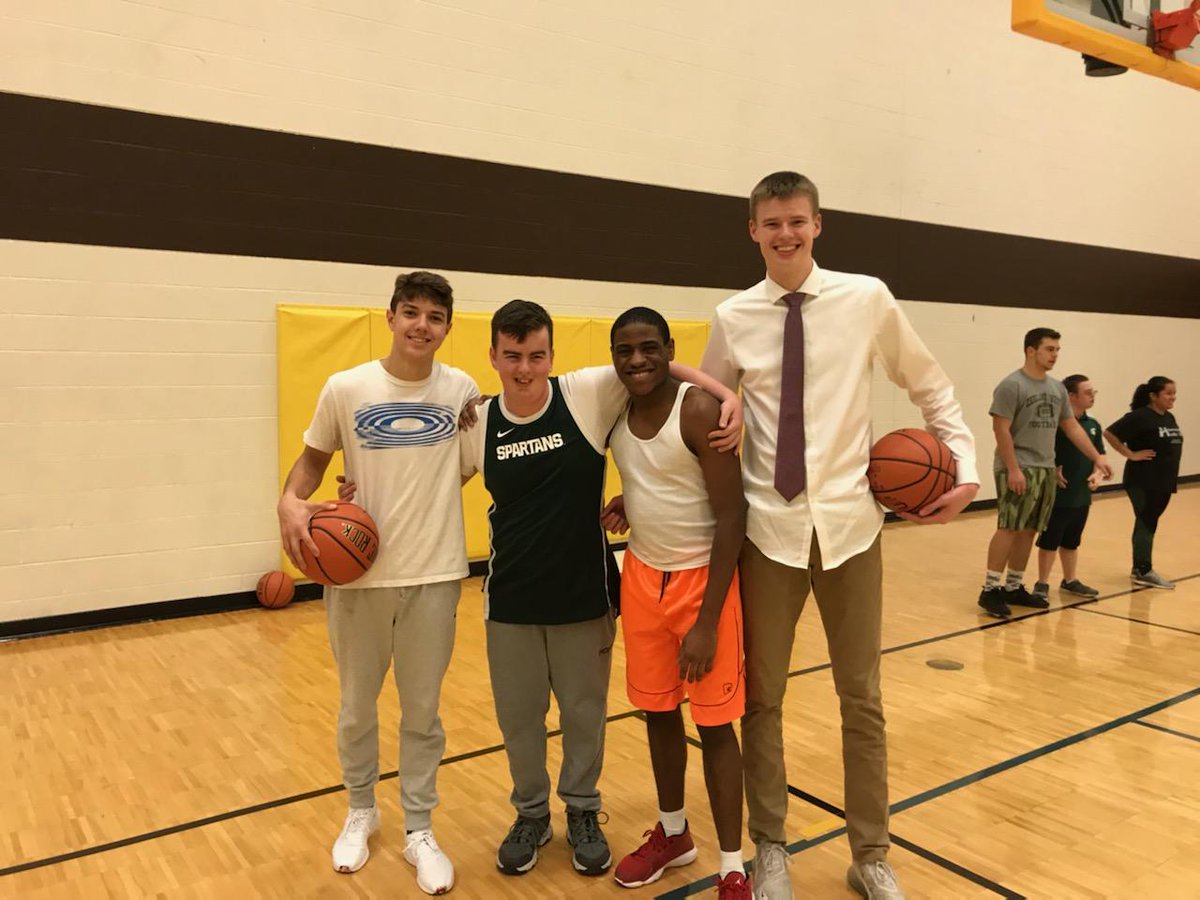 zeelandlinks's tweet photo. Our fourth season of UNIFIED sports began yesterday with our first basketball practice of the season! Our first game of the season will be January 10 @ 4:30 before the East/West basketball games. We can't wait! Thanks @SpOlympicsMI for making unified sports a reality! https://t.co/LeKeEXLfVe