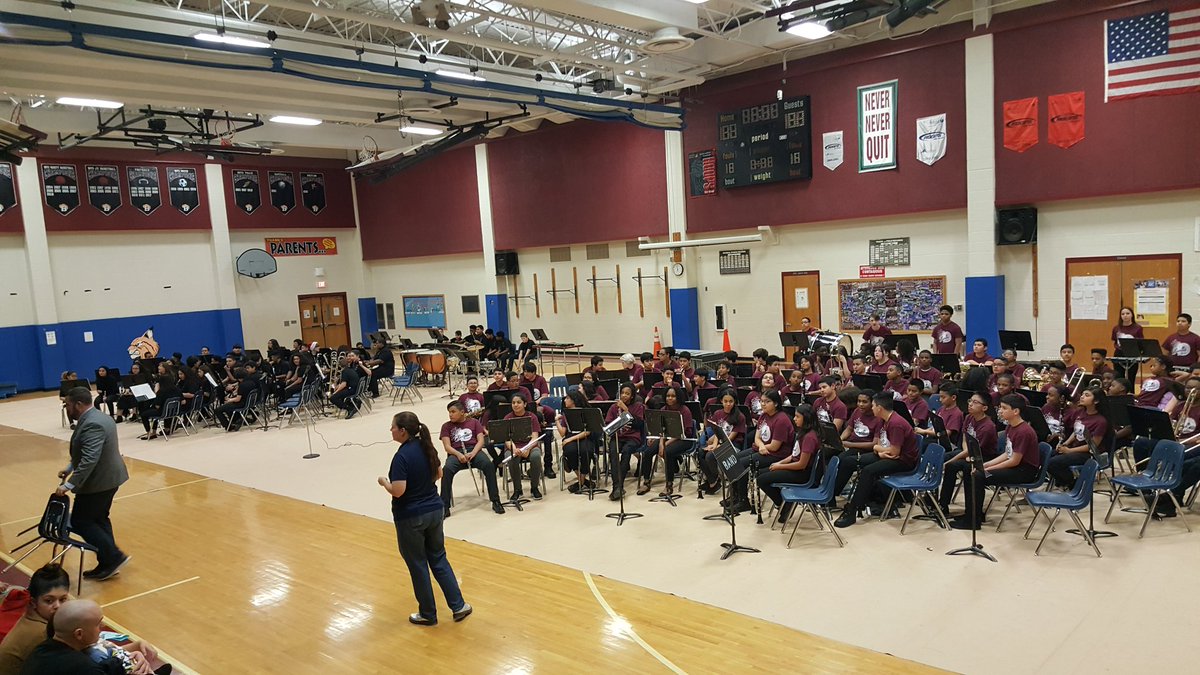 PrincipalKeenan's tweet image. Getting ready for our 2019 7th and 8th grade Band Concert.  Good luck!