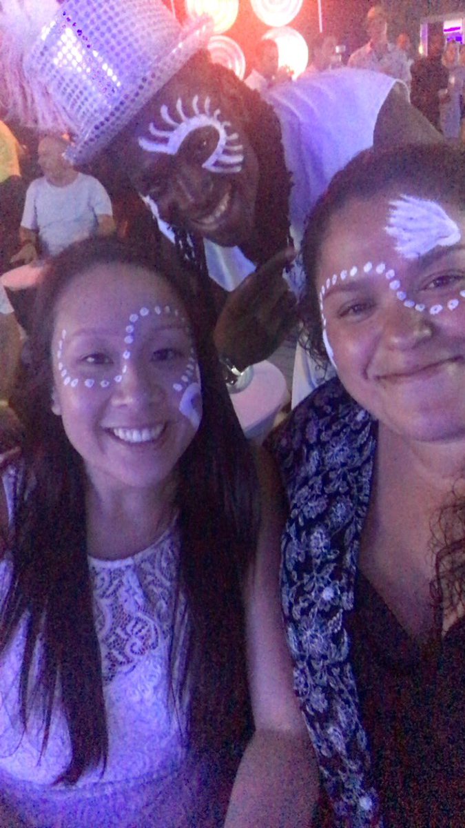 Preeecil's tweet photo. #RiuParty #CocoBongoShow #PuntaCana #RiuRepublica https://t.co/UrV7HLnF6A