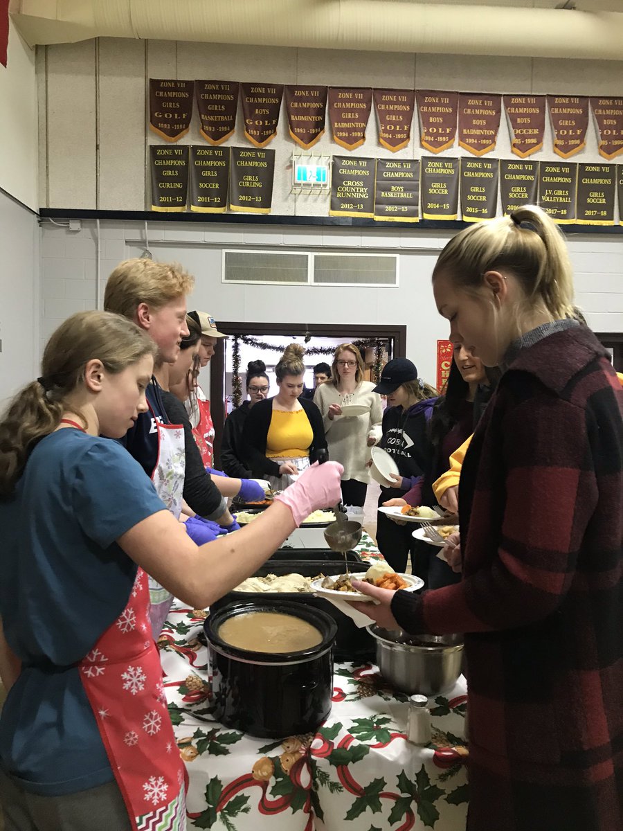 kstorozynsky's tweet photo. Thank you to my food and nutrition class for all of their hard work and preparation for today’s school holiday meal @MinnedosaColl https://t.co/WTurvR8zNk