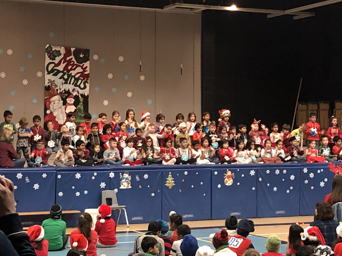 talbot_trailps's tweet photo. Early years and primary students performing at our Winter Concert! https://t.co/zQISmB094w