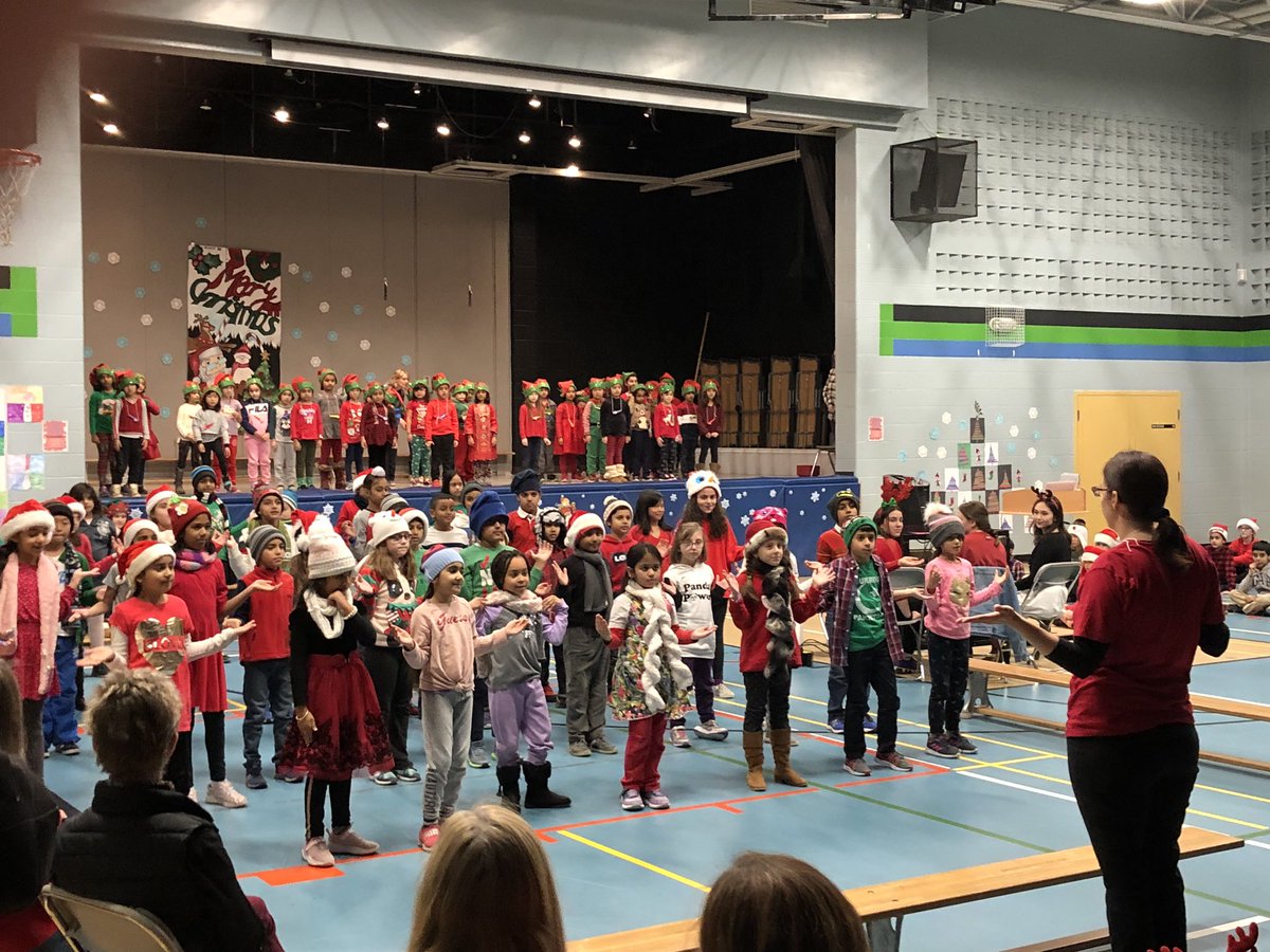 talbot_trailps's tweet photo. Early years and primary students performing at our Winter Concert! https://t.co/zQISmB094w