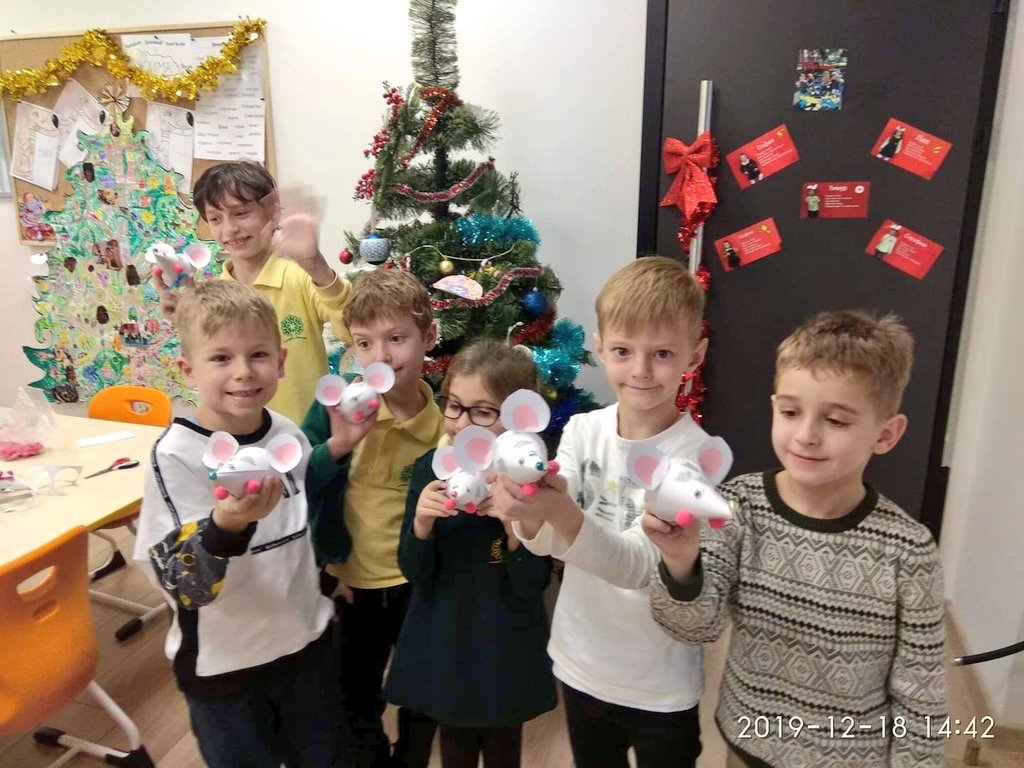 heritage_clubs's tweet photo. Tomorrow is the big day for us at @HIS_Moldova, and we need your support🤗
#tomorrowisyourday #craftspeople #Creativities #ChristmasTree #heritagemd #Smile #MerryChristmas
#extracurricularactivities https://t.co/x0RQt4OAde