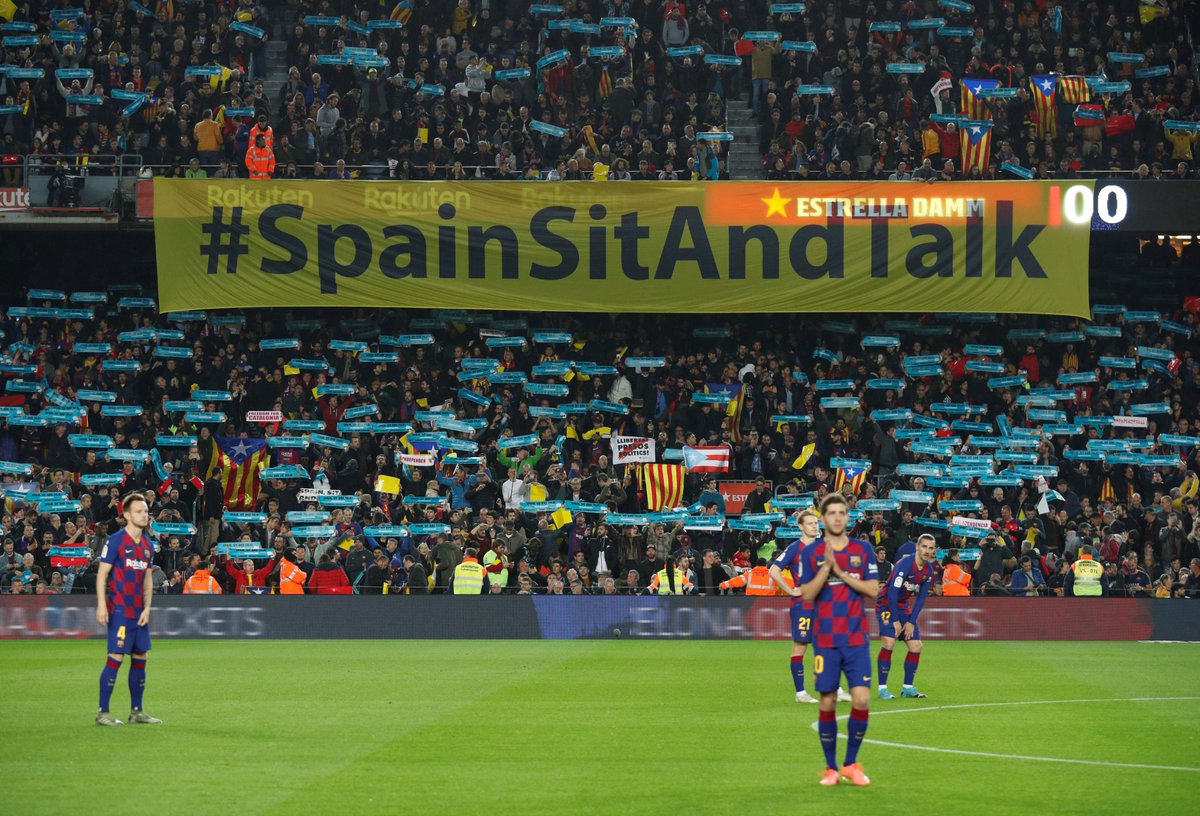 FCBRAC1's tweet photo. #ClàssicRAC1 | Comença la segona part del BARÇA 🆚 Madrid al Camp Nou i a @rac1!  

BARÇA 0 - 0 MADRID

▶ https://t.co/KBvTcwiLTe https://t.co/xtCHqAH8SG