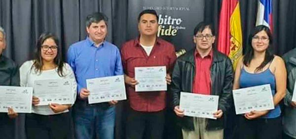 Chile

CON NUEVOS JUECES INTERNACIONALES CERRÓ SEMINARIO DE AJEDREZ

fideamerica.com/index.php/chil…