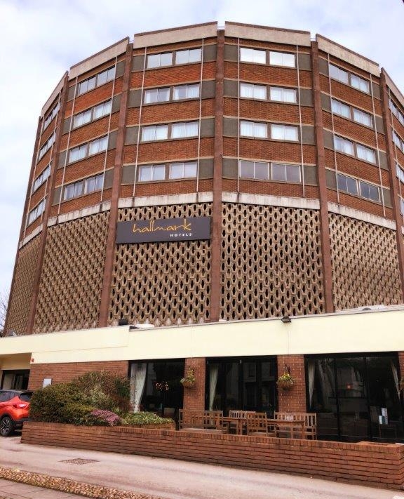 Conferencing at the Convention Centre? we’re just a hop away. Travelling on business? We’re a short taxi ride from Birmingham New Street. And we’re convenient if you’re driving here too, close to the M5 in leafy Edgbaston.