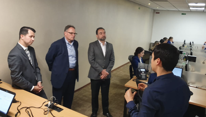 prioritylogists's tweet photo. This week Priority is in Mexico training our international customers on the latest LTL laws and practices that we have in the US. #PriorityLogistics #training #LTL #3PL #Mexico #Freight https://t.co/FNOYIhhd0J